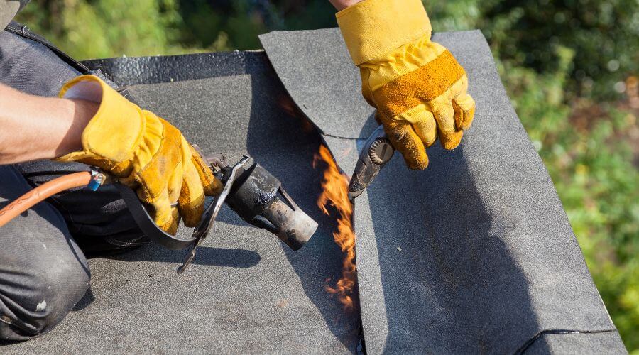 Professional flood damage restoration services in Tecumseh, KS